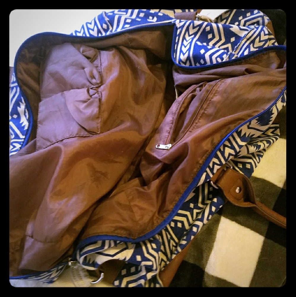 Bag. Bigger travel size. Tribal pattern.